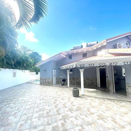 לה פראנסז Les Appart Villa Sunbay Caraibes Avec Piscine Privative Vue Mer Et Montagne מראה חיצוני תמונה