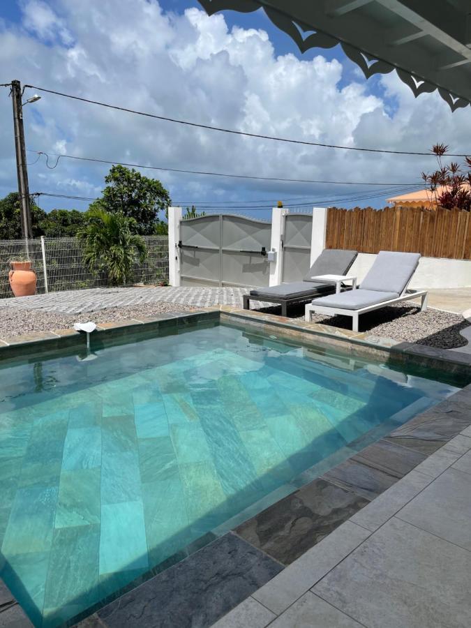 לה פראנסז Les Appart Villa Sunbay Caraibes Avec Piscine Privative Vue Mer Et Montagne מראה חיצוני תמונה