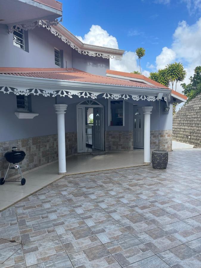 לה פראנסז Les Appart Villa Sunbay Caraibes Avec Piscine Privative Vue Mer Et Montagne מראה חיצוני תמונה
